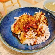 Nooze Nooze ก๋วยเตี๋ยวต้มยำ -