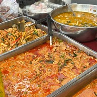 ร้านแกงเขียวหวานลูกชิ้นปลากราย