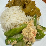 ณ คอน ขนมจีนเส้นสด | ข้าวแกงปักษ์ใต้ ถนนราชพฤกษ์