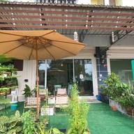 Grandma coffee by HOMS. หลังศาลากลาง