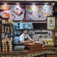 โกปี๊เฮี้ยะไถ่กี่ เสาชิงช้า