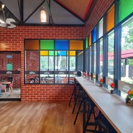 บรรยากาศ ชาวดอย คอฟฟี่ ปั๊มคาลเท็ก บางเค็ม ฝั่งขาเข้า กทม.