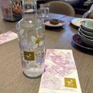 เมนูของร้าน NARA Thai Cuisine เซ็นทรัลเอ็มบาสซี่