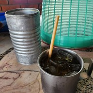 ก๋วยเตี๋ยวไก่ร้านนก By โก้-ธีรศักดิ์