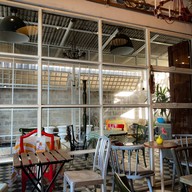 THREEcafe