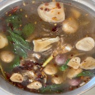 ครัวบุญเลิศ บางปู & เลอเลิศ คาเฟ่