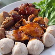 เมนูของร้าน เพ็ญพริกเผ็ด