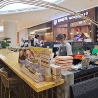 Kyo Roll En เซ็นทรัลเอ็มบาสซี่