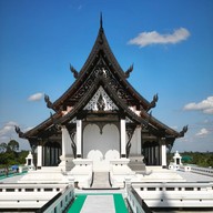 บรรยากาศ พิพิธภัณฑ์ธรรมเจดีย์ พระธรรมวิสุทธิมงคล (หลวงตาพระมหาบัว ญาณสัมปันโน)
