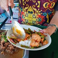 เมนูของร้าน ข้าวแกงดวงดี