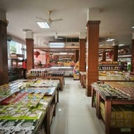 บรรยากาศ ปึงหงี่เซียง สำนักงานใหญ่