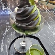 Kyo Roll En เซ็นทรัลเอ็มบาสซี่