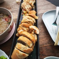 เมนูของร้าน Madam Pahtehh 2515 หมากแข้ง