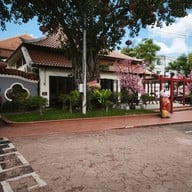 บรรยากาศ ศาลเจ้าปู่-ย่า อุดรธานี