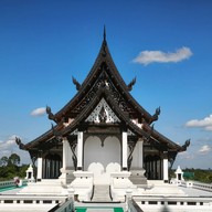 บรรยากาศ พิพิธภัณฑ์ธรรมเจดีย์ พระธรรมวิสุทธิมงคล (หลวงตาพระมหาบัว ญาณสัมปันโน)