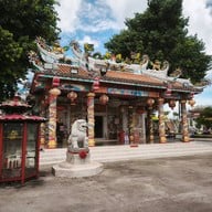 บรรยากาศ ศาลเจ้าปู่-ย่า อุดรธานี