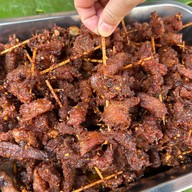 หมูปิ้ง ไก่ปิ้ง BTS สนามเป้า