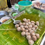 ข้าวเกรียบปากหม้อ ซอยวัดไผ่ตัน
