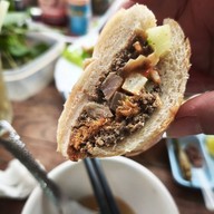 เมนูของร้าน Madam Pahtehh 2515 หมากแข้ง