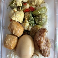 อาหารเจ ร้านข้าวแกงต้นน้ำ@สนามเป้า รับประกันความอร่อยค่ะ ข้าวแกงต้นน้ำ ข้างโรงพยาบาลพญาไท 2