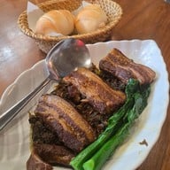 เมนูของร้าน ลูกไก่ทอง ไอคอนสยาม