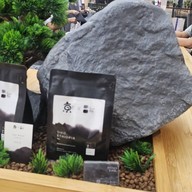 Kyo Roll En เซ็นทรัลเอ็มบาสซี่