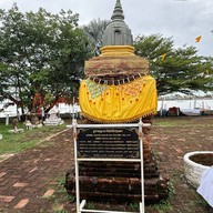 วัดติโลกอาราม กลางกว๊านพะเยา