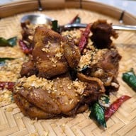 ขมิ้น Camin Cuisine & Cafe เซ็นทรัลเวิลด์