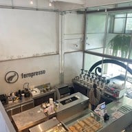 บรรยากาศ Fernpresso at Lake มหาวิทยาลัยเชียงใหม่