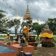 วัดติโลกอาราม กลางกว๊านพะเยา