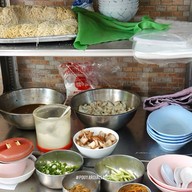 ภัตตาคารจ๊ากกี่