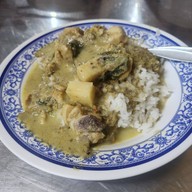 ก๋วยเตี๋ยวต้มยำ จู ก๋วยเตี๋ยวลูกชิ้นน้ำใส