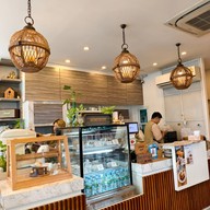 บรรยากาศ Pareto Cafe' พาเรโต้ คัฟเฟ่ หน้าโรงเรียนอนุบาลปทุมธานี