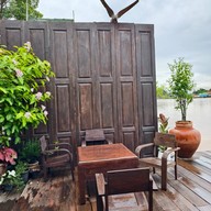บรรยากาศ Longlai home cafe and bar Longlai home cafe and bar