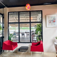 บรรยากาศ Longlai home cafe and bar Longlai home cafe and bar