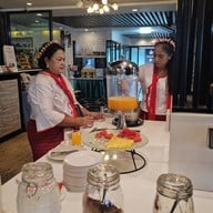 พรไพลินริเวอร์ไซด์