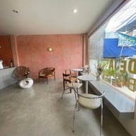 DÉJÀ Brew Café and Gallery