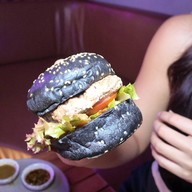 Moxy Bar & Restaurant