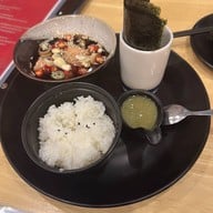 ซูชิมั้ย สาขาเมืองยะลา สะเตง