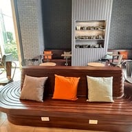 บอททอมเลส พระราม 3 (Terminal 21 Rama3)