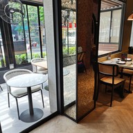 บรรยากาศ EKKA GRILL & BAR