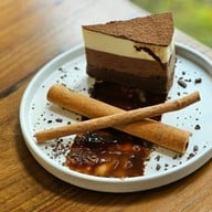 เมนูของร้าน Chom cafe and restaurant Huahin  หัวหิน