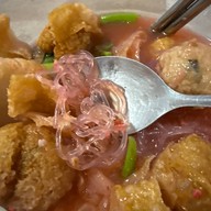 เฮียหนิเย็นตาโฟต้มยำ สะแกงาม