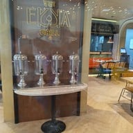 บรรยากาศ EKKA GRILL & BAR