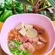 ยำขนมจีน แซ่บนัวว & กาแฟสด 29 ตะเคียนเตี้ย