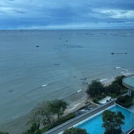 S. Sriracha Hotel & Residence