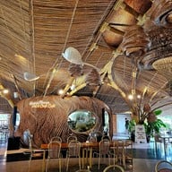 บรรยากาศ ร้านข้าวใหม่ปลามันAmphawa -