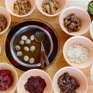 เนื้อตุ๋นท่าน้ำสาธุประดิษฐ์ ยานนาวา (Yan Nawa)
