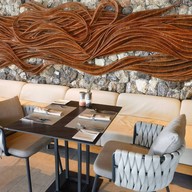 La Aranya คาซ่า เดอลา ฟลอร่า , เขาหลัก