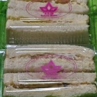 ยูเอฟเอ็มเบเกอรี่เฮ้าส์ ธนิยะ